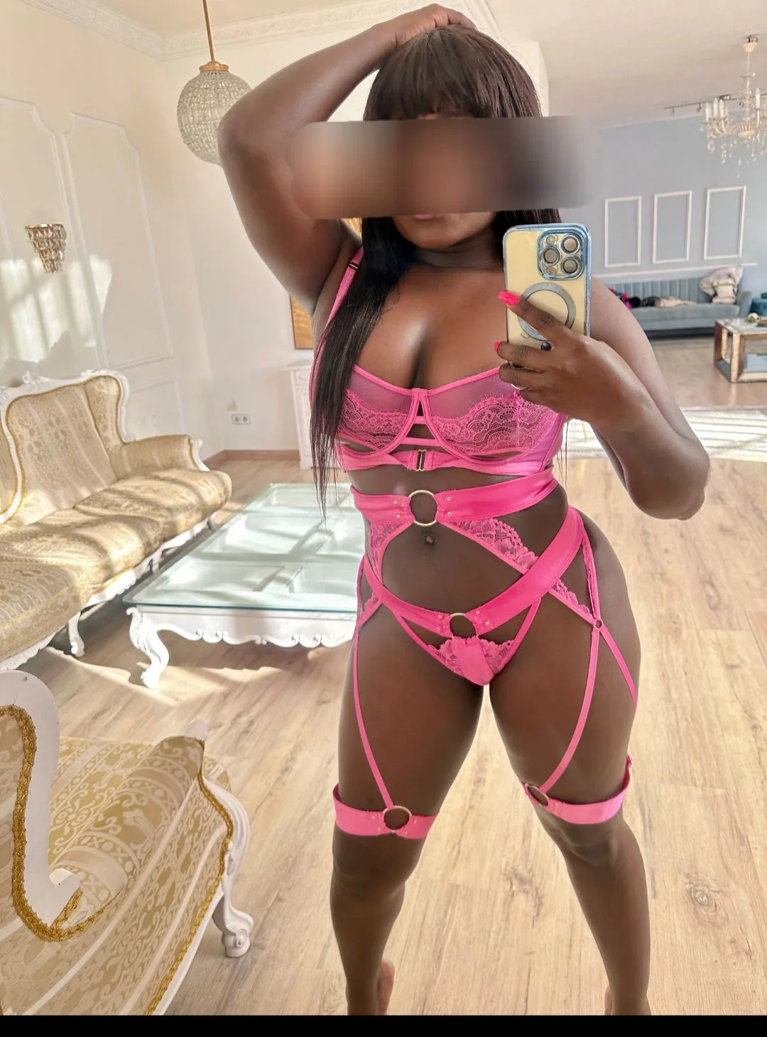 Danna Im Massage Palast - Escort Hamburg